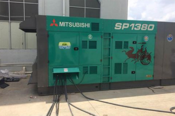 宁夏为什么有些柴油发电机组的输出电压可以调节？